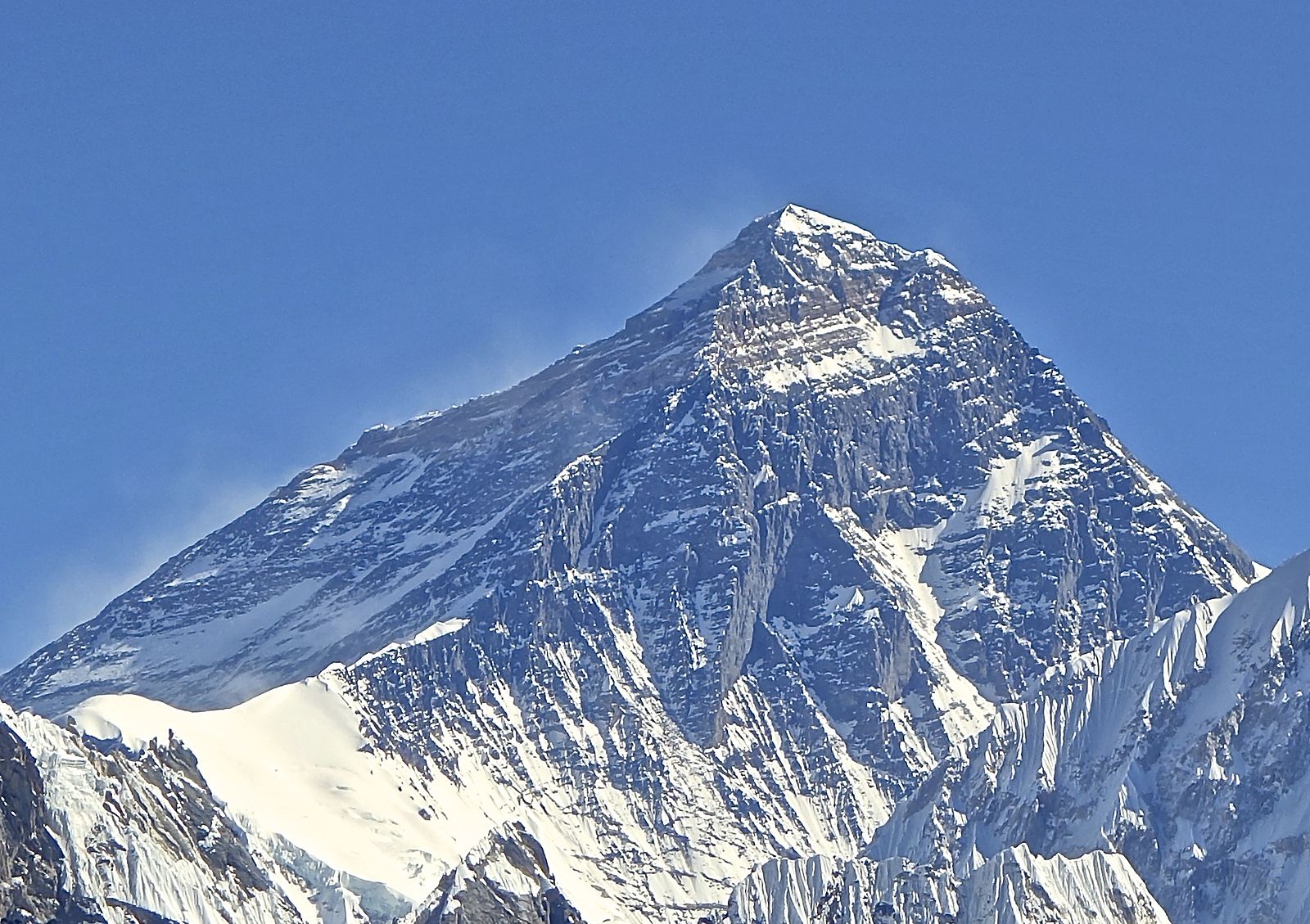 Microplastics on everest