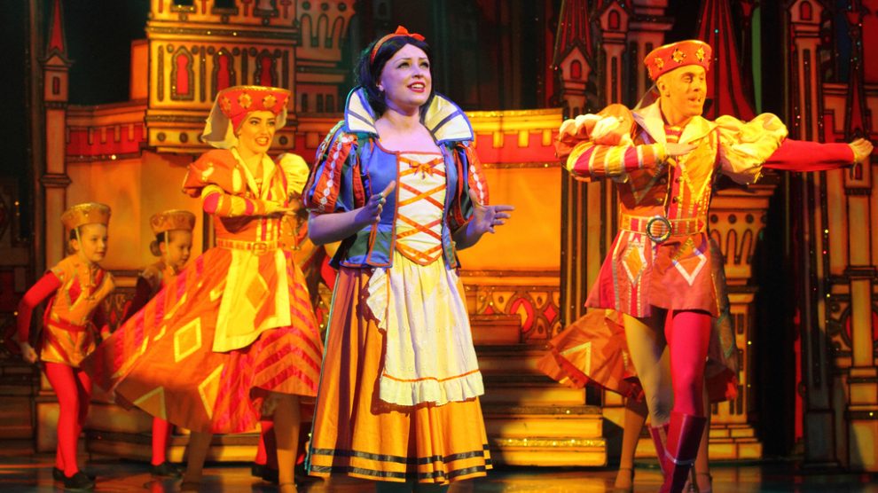 Snow White and the Seven Dwarfs review: It’s Panto Time at the New