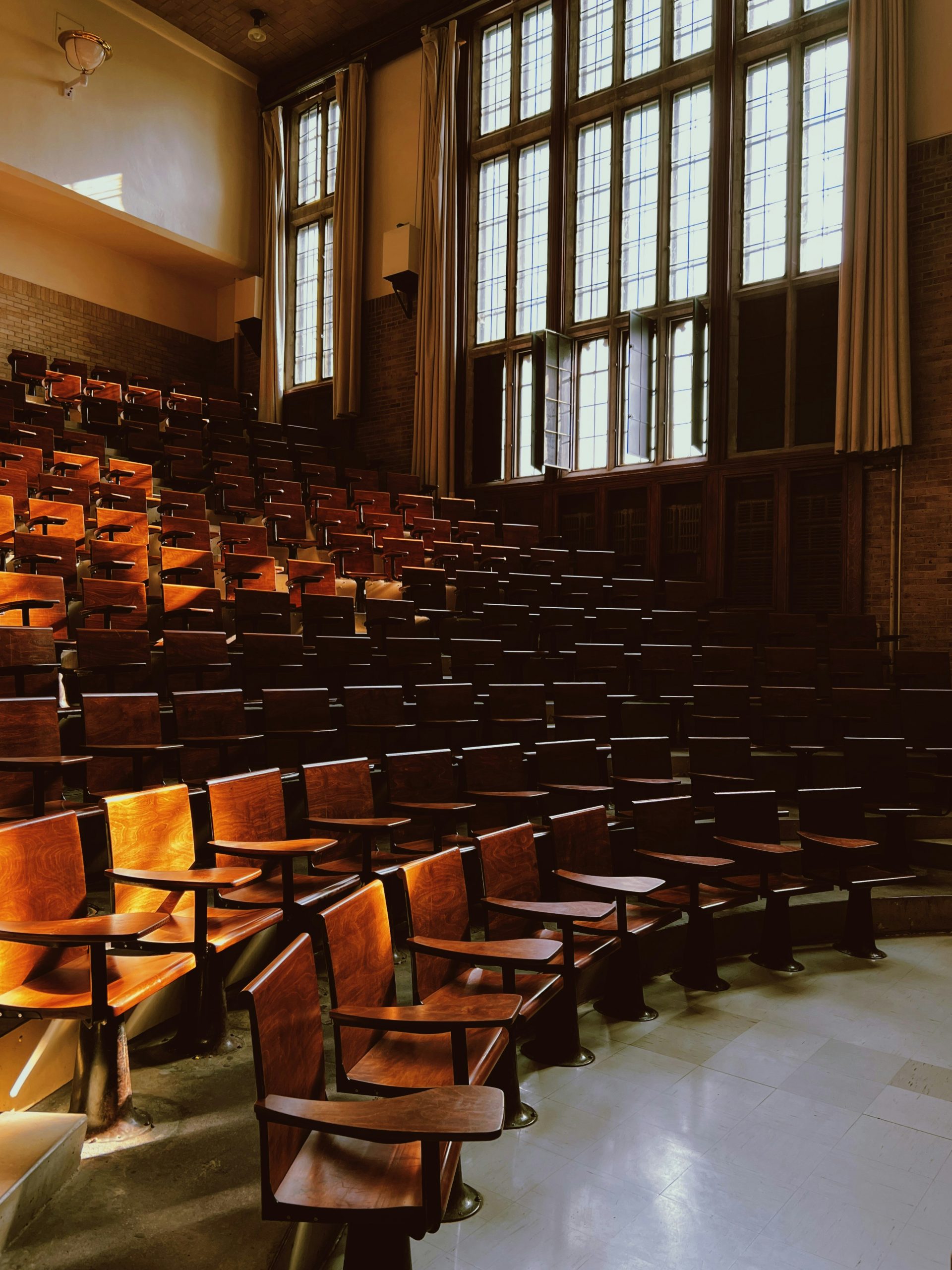 lecture theatre image